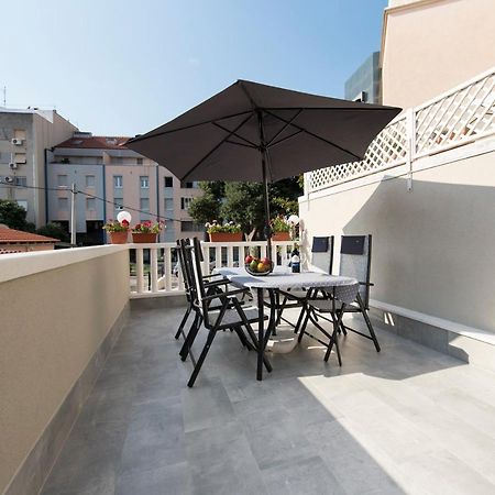 Apartment Piccolo Paradiso สปลิท ภายนอก รูปภาพ