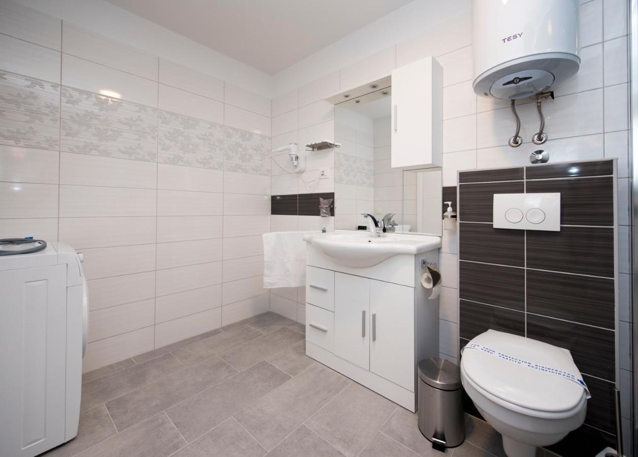 Apartment Piccolo Paradiso สปลิท ภายนอก รูปภาพ