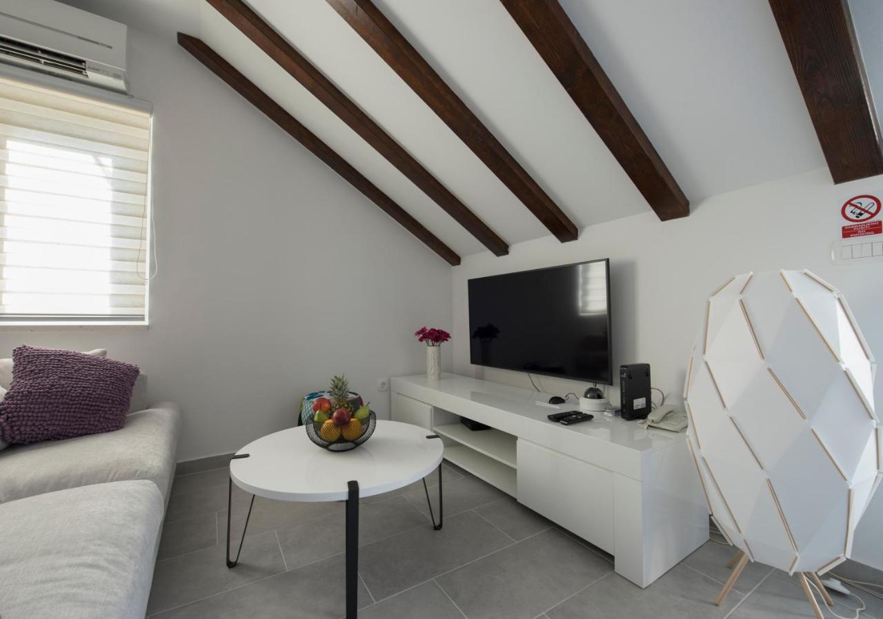 Apartment Piccolo Paradiso สปลิท ภายนอก รูปภาพ