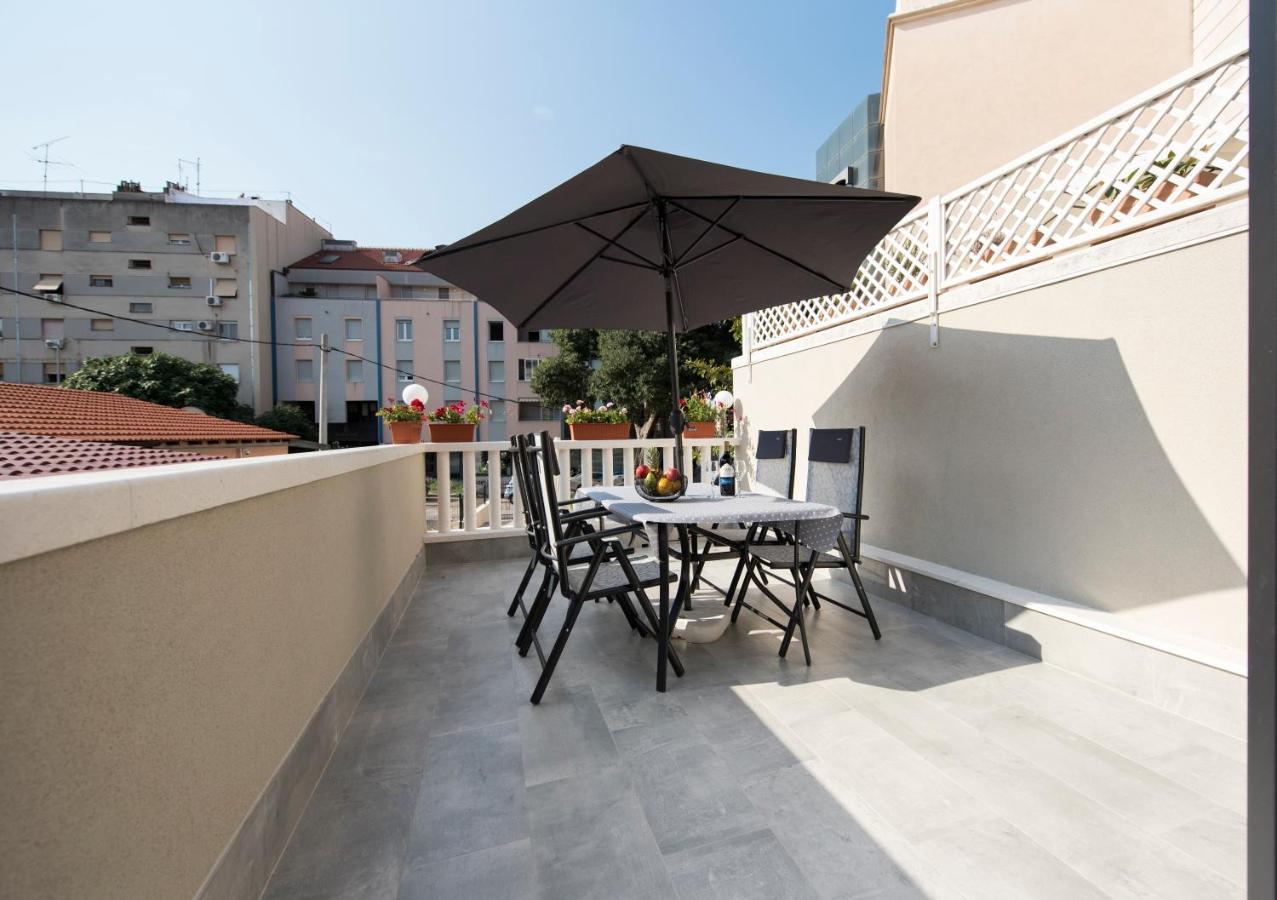 Apartment Piccolo Paradiso สปลิท ภายนอก รูปภาพ