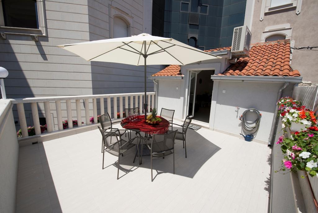 Apartment Piccolo Paradiso สปลิท ภายนอก รูปภาพ