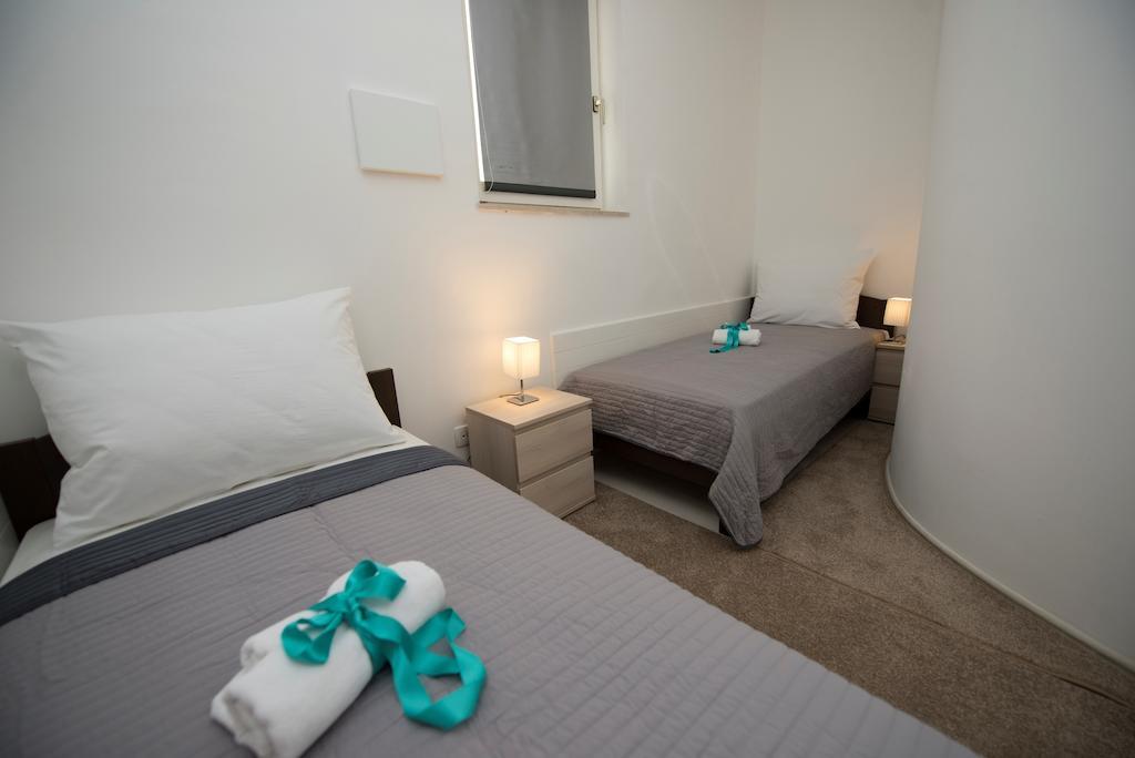 Apartment Piccolo Paradiso สปลิท ภายนอก รูปภาพ